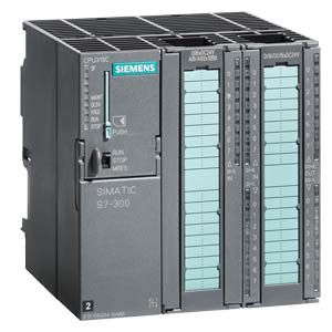 ​Контроллер Siemens SIMATIC S7-300 CPU 313C 6ES7313-5BG04-0AB0, 24 дискретных входа, 16 дискретных выхода, 4 аналоговых входа, 2 аналоговых выхода, поддержка датчиков Pt100, 3 высокоскоростных счетчика (30 кГц), встроенный блок питания 24 В DC