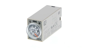 Реле времени Omron H3Y-2 DC24 10S, диапазон 0,5–10 с, 2 переключающих контакта (DPDT), номинальное напряжение 24 В DC, нагрузка 250 В AC/5 А.