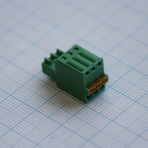 Клеммный блок Degson 15EDGKD-2.5-03P-14-00AH