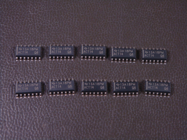 Инвертор Texas Instruments SN74ACT14D IC (SOIC14 package)