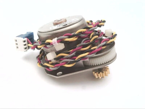 ​Мотор для привода пера Honeywell 30756114-501, предназначен для самописцев серии DR4500, шаговый ротор 7,5°, питание 5 В DC